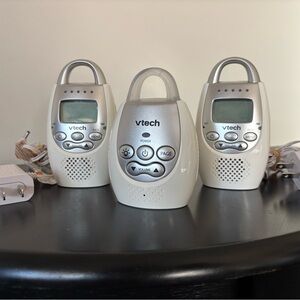 VTech 2 Parent Units Digital Audio Baby Monitor